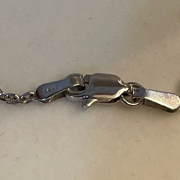 20” 14k White Gold and Diamond Curved Cross NEW never worn! - Picture 5 of 8